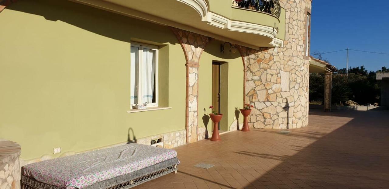 Villa Renzo E Lucia Sant Isidoro  Εξωτερικό φωτογραφία