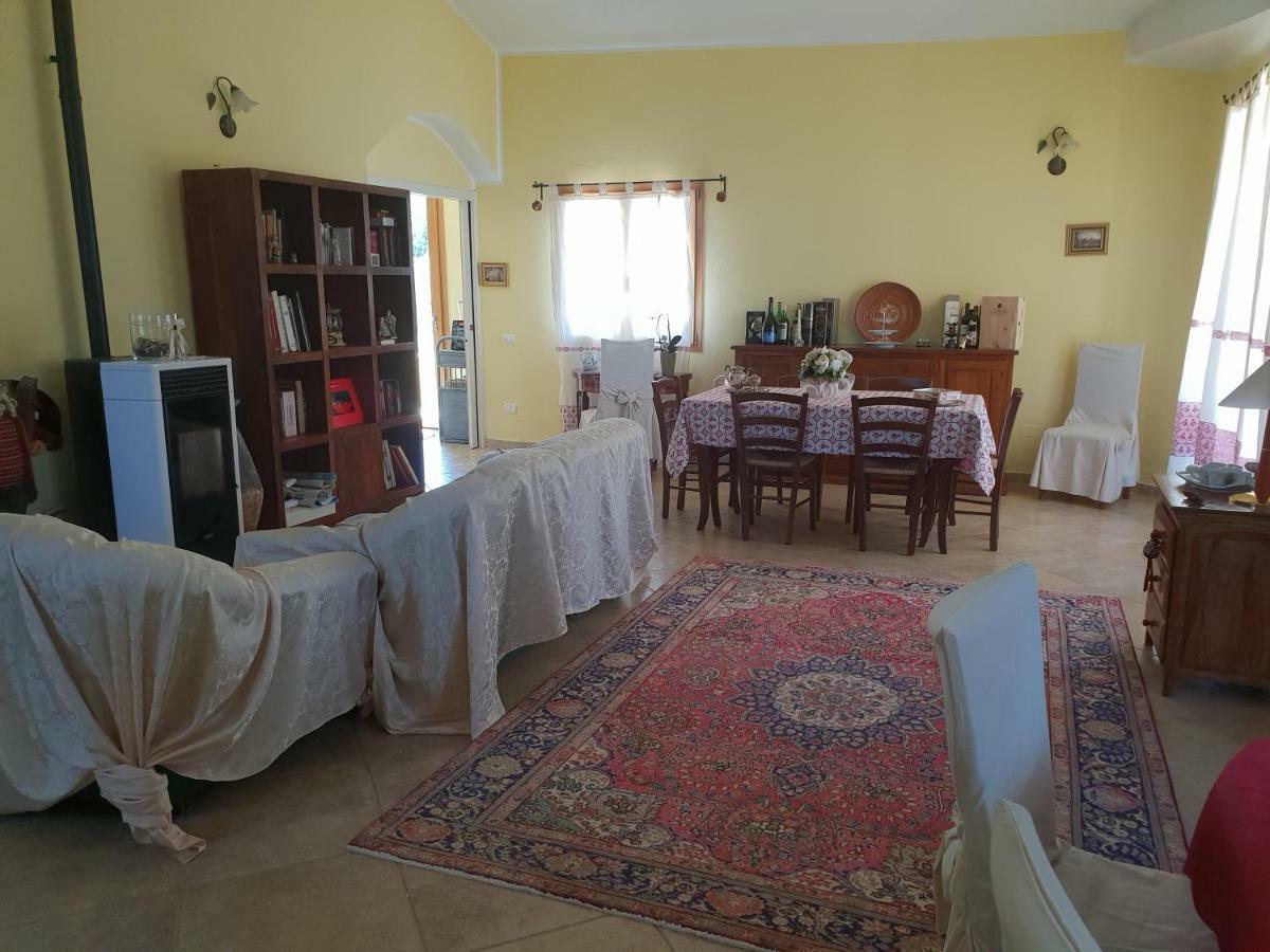 Villa Renzo E Lucia Sant Isidoro  Εξωτερικό φωτογραφία