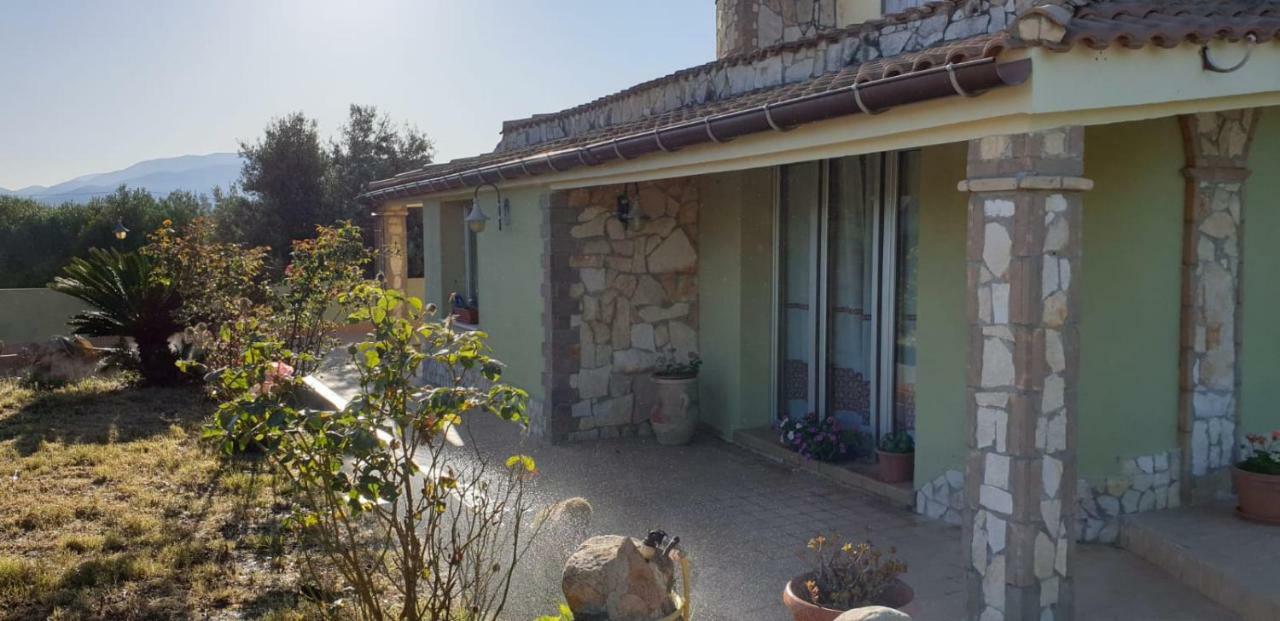 Villa Renzo E Lucia Sant Isidoro  Εξωτερικό φωτογραφία