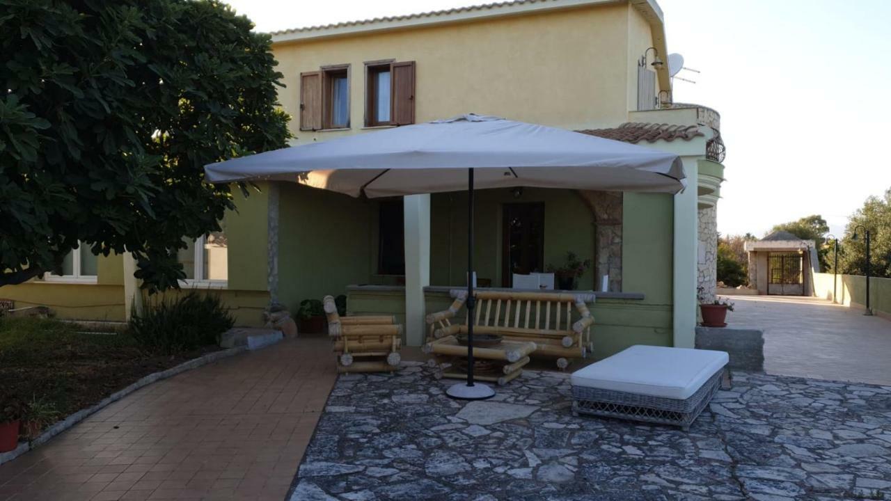 Villa Renzo E Lucia Sant Isidoro  Εξωτερικό φωτογραφία